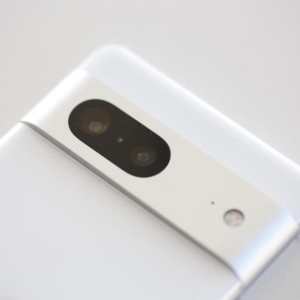 Google Pixel 7 Rückkamera mit Glasabdeckung