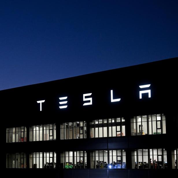 Überwachung und Überlastung: Kritik am Tesla-Werk in Deutschland