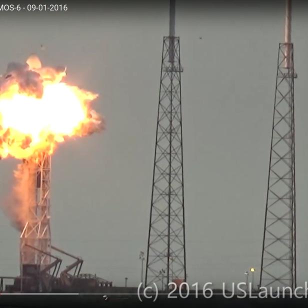 Explodierende SpaceX-Rakete