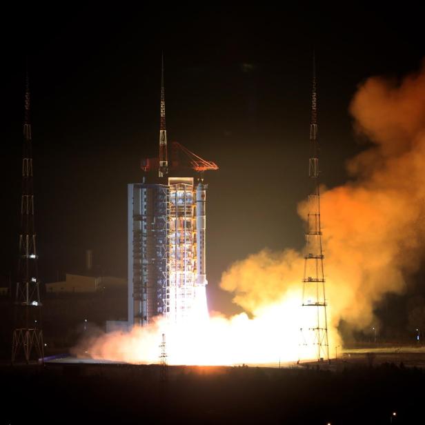 China's Long March-2D rocket launches Gaofen-5 01A satellite