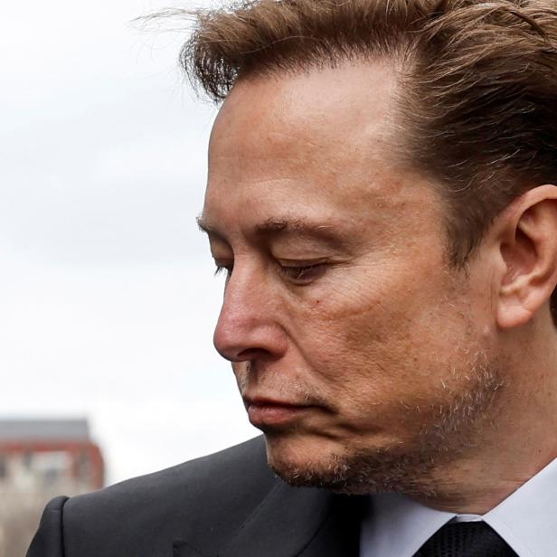 Der Online-Dienst stand laut Musk kurz vor dem Bankrott.