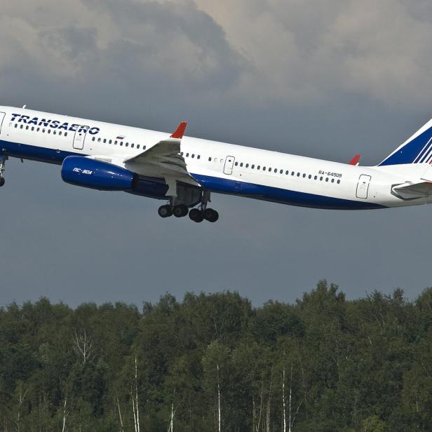 Tupolew Tu-214 der Fluggesellschaft Transaero Airlines