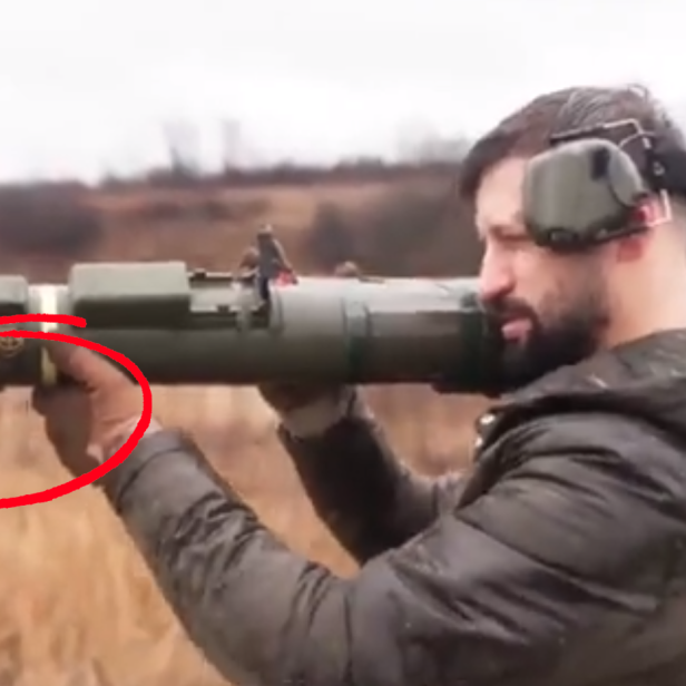 Russischer Militär-YouTuber knockt sich mit Raketenwerfer selbst aus 