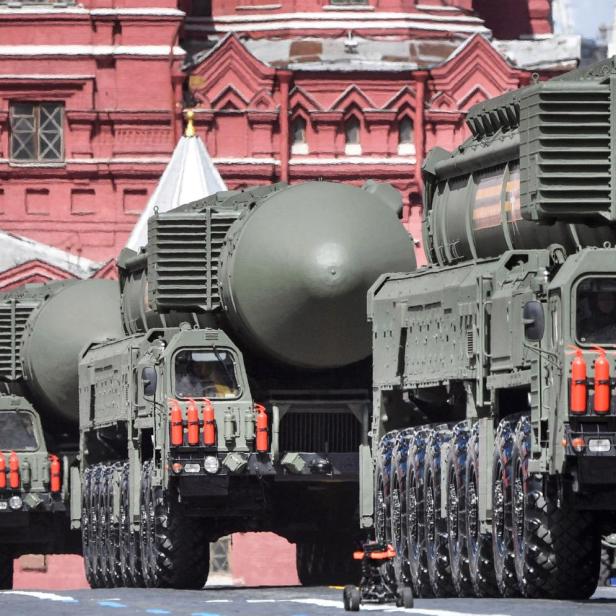 FILES-RUSSIA-CHINA-DIPLOMACY-WEAPONRY-DEFENCE