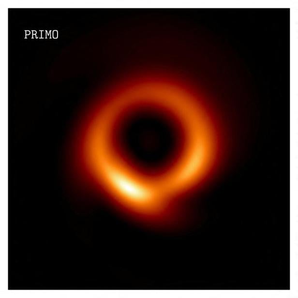 Supermassive black hole in the galaxy M87