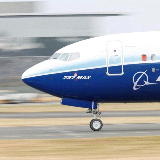  Eine Boeing 737 Max am Rollfeld.