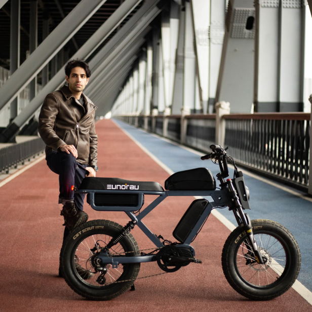 Das Eunorau Flash E-Bike kommt mit 3 Akkus bis zu 350 Kilometer weit