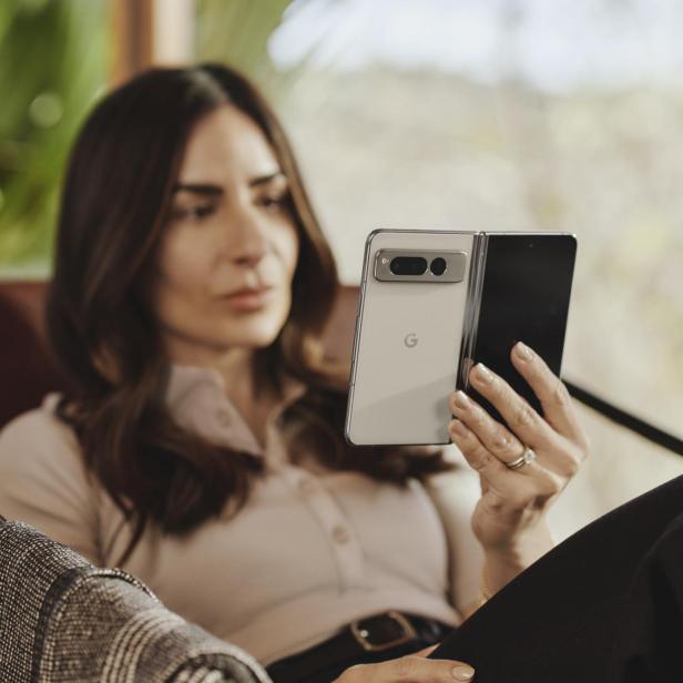 Google Pixel Fold: Erstes faltbares Smartphone von Google.