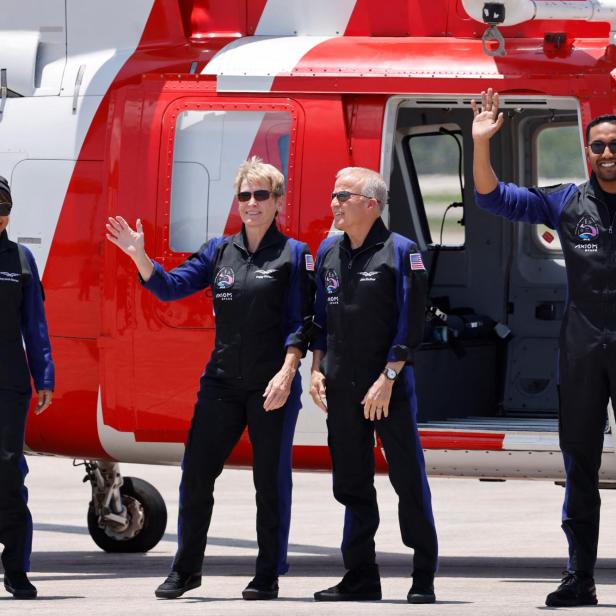 Crew members arrive before their planned Axiom Mission 2 at Kennedy Space Center