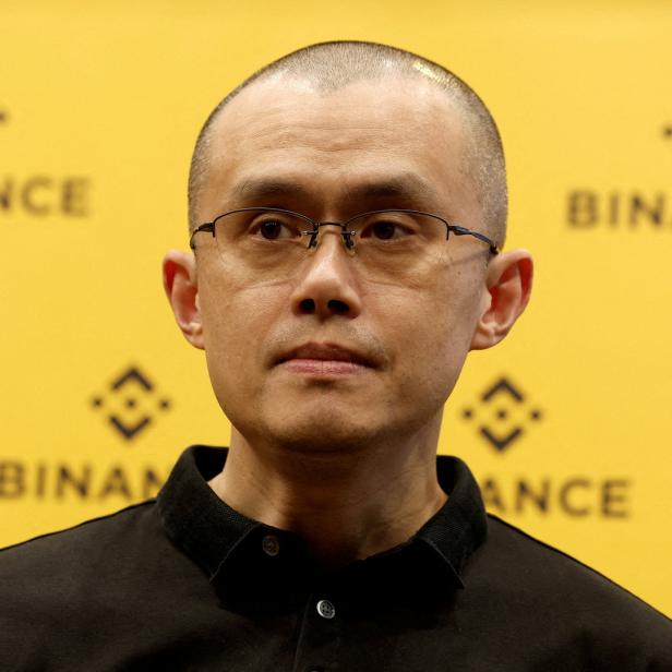 Binance-Gründer Changpeng Zhao wehrt sich auf Twitter gegen die Vorwürfe.