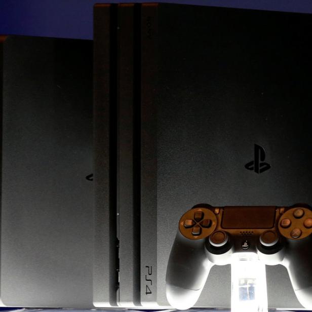 Die PlayStation 4 Slim soll bereits ab dem 15. September verfügbar sein, die PS4 Pro folgt am 10. November