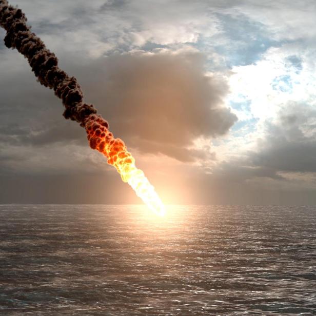 Meteor asteroid impact the ocean