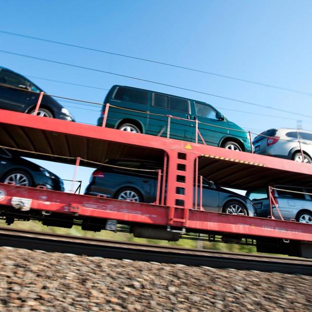 Autoreisezüge könnten für E-Auto-Fahrer in Zukunft einen zusätzlichen Mehrwert bieten