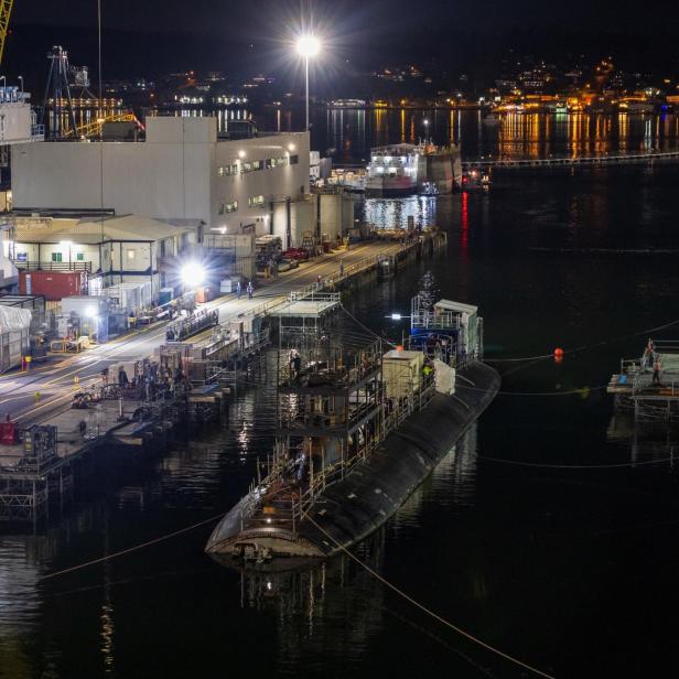 USS Connecticut im Hafen