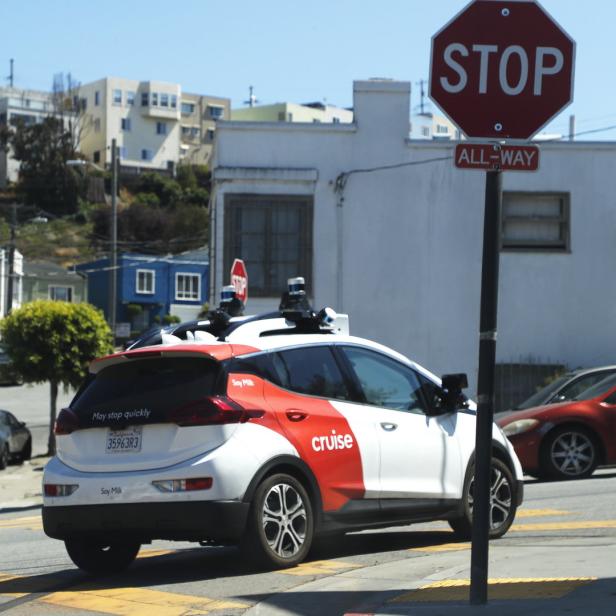 Fahrerlose Robotaxis sind in San Francisco seit Montag rund um die Uhr zugelassen.