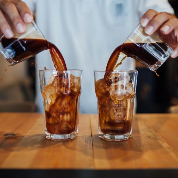 Kaffee schmeckt nicht nur als Cold Brew, sondern kann auch Beton härter machen