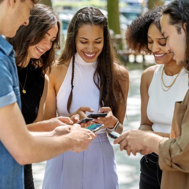 Die Änderungen in WhatsApp dürften vielen Nutzer*innen Freude bereiten.