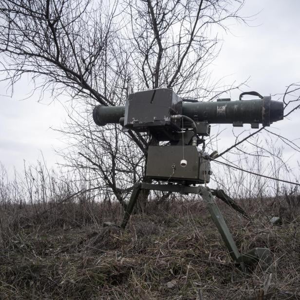 Ukrainian forces near the frontline city of Bakhmut, eastern Ukraine