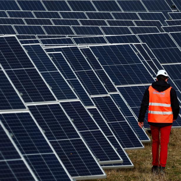 Künftig werden große Mengen PV-Module ausgemustert. Viele könnten länger genutzt werden