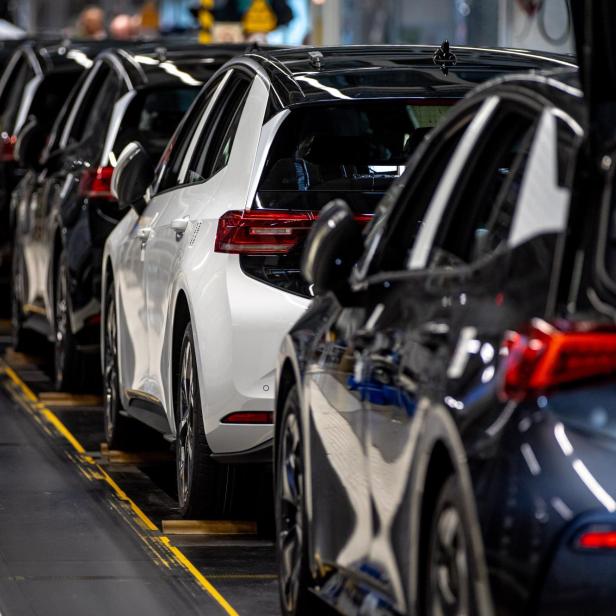 Electric automobile production at Volkswagen (VW) vehicle plant in Zwickau

