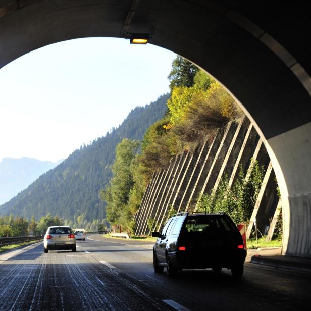 Wasserstoff sammelt sich unter der Tunneldecke an.