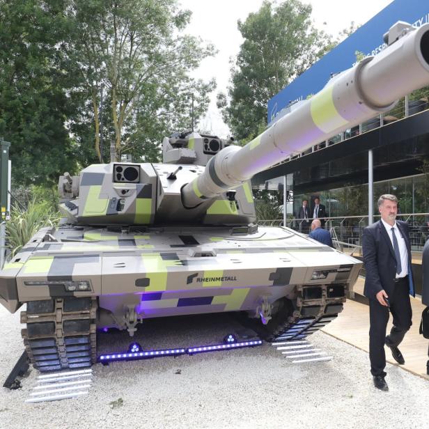 KF51-U Panther auf der Eurosatory 