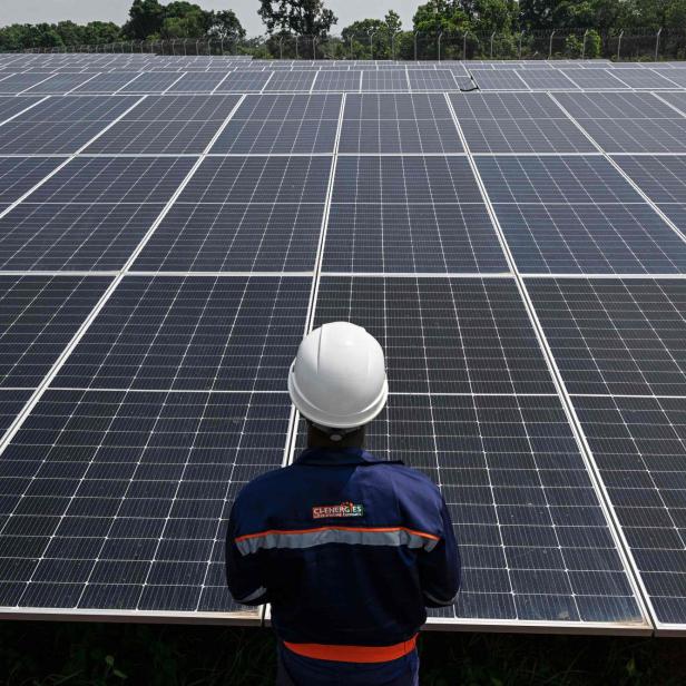 Symbolbild: PV-Anlage mit Silizium-Solarzellen