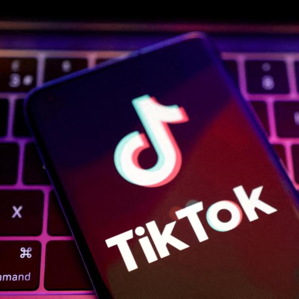 FILE PHOTO: Illustration shows TikTok app logo