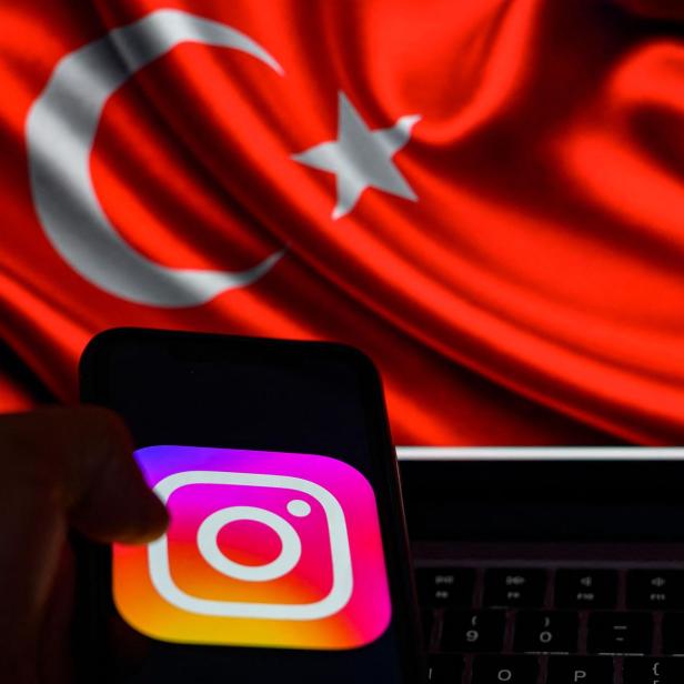 TURKEY-INTERNET-INSTAGRAM-OUTAGE