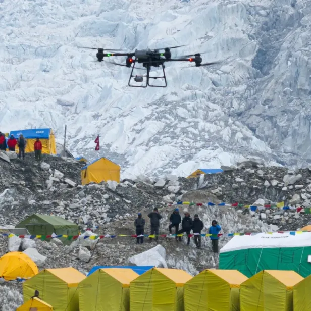 Ein Test mit Drohnen am Mount Everest wurde bereits durchgeführt.