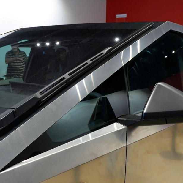 Tesla store shows new Cybertruck in California