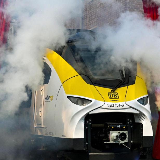 GERMANY-TRANSPORT-RAIL-HYDROGEN-TRAIN