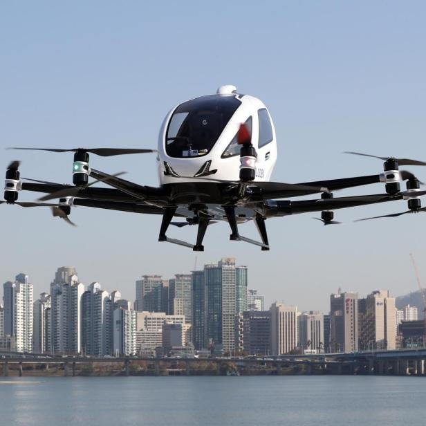 Drone taxis tested in Yeouido