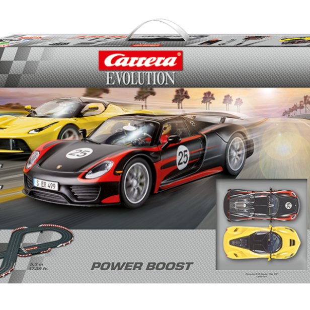 1. Preis: Zwei Carrera Slot Cars der Extraklasse liefern sich ein Duell der Superlative auf 5,3 Meter Carrera Evolution Autorennbahn.