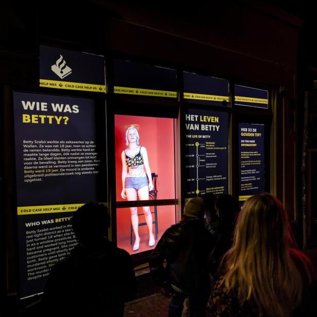 Dutch police use hologram to try to solve 2009 murder of sex worker in Amsterdam