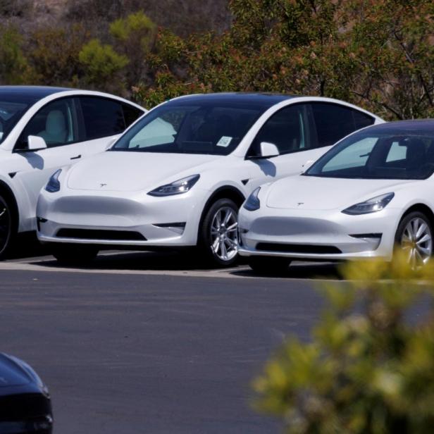 FILE PHOTO: Tesla electric vehicles are shown at a sales and service center in Vista, California