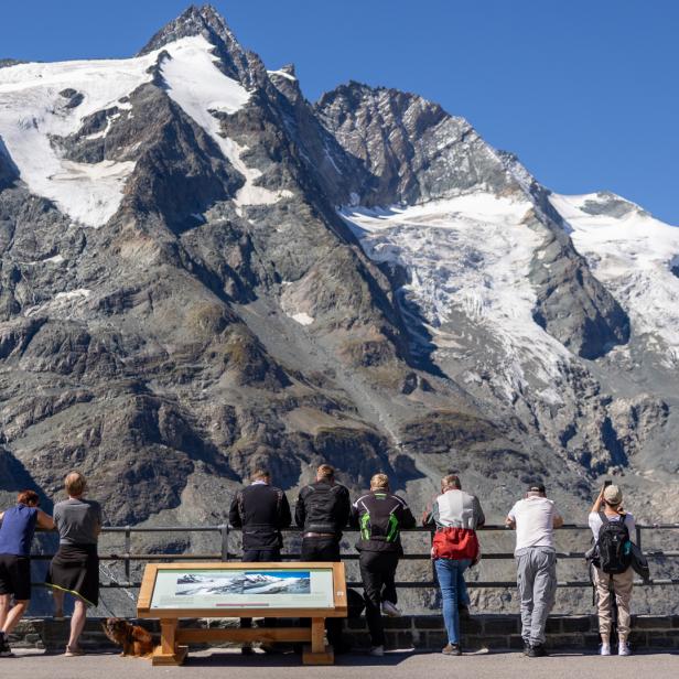 Den Gletscher am Großglockner gibt es nicht mehr lange. Künftig könnte man ihn für touristische Zwecke mit Schneekanonen beschneien. 