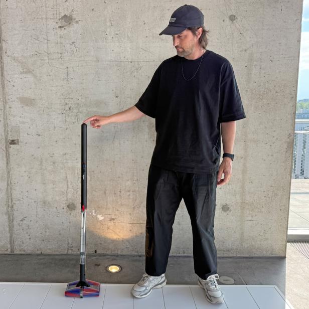 dyson-pencilvac-a.jpg