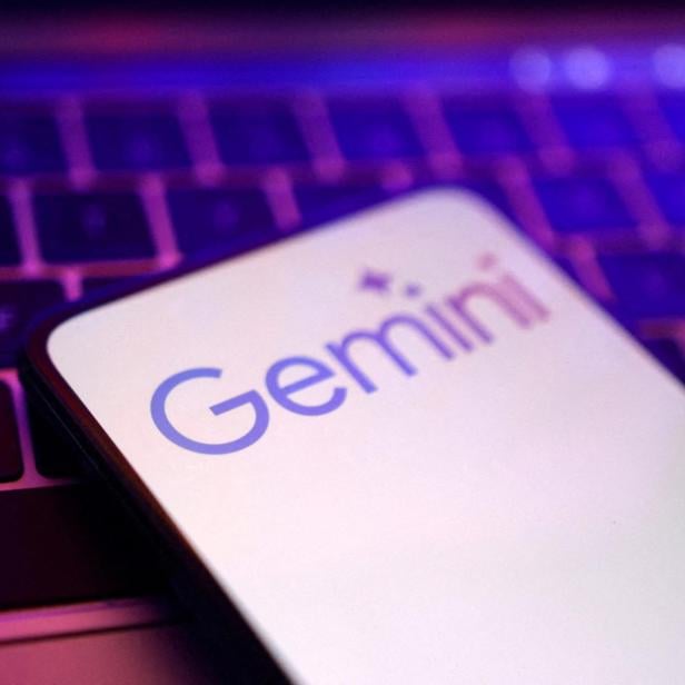 FILE PHOTO: Illustration shows Gemini logo