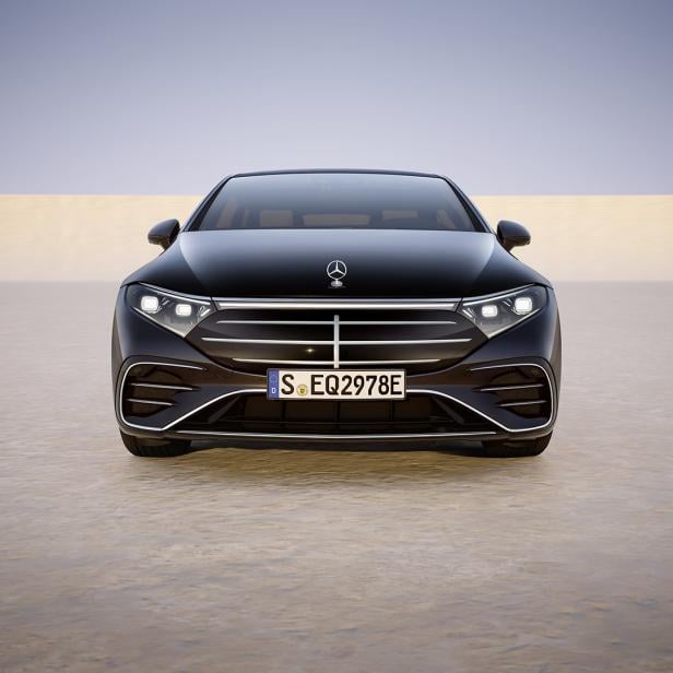 Mercedes EQS