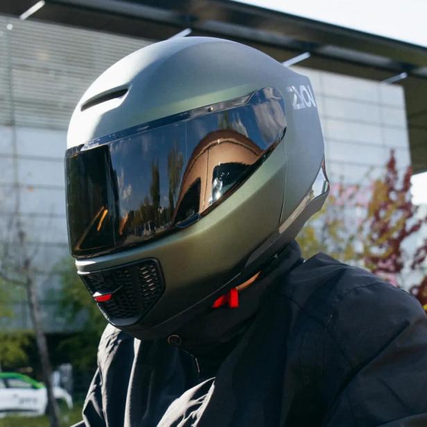 Zyon-Helm mit Luftfilter