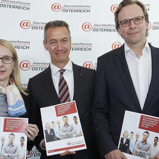 Peter Lenz, MAS MSc, Vizepräsident der IOÖ und CIO ÖBB Holding AG, Dr. Margarete Schramböck, Vizepräsidentin der IOÖ und CEO A1 Telekom Austria AG., DI Norbert Schöfberger, Präsident der IOÖ und CEO Hewlett Packard Enterprise Österreich, Dr. Andreas Bierwirth, Vizepräsident der IOÖ und CEO T-Mobile Austria GmbH und Mag. Marcin Kotlowski, Vizepräsident der IOÖ und GF WH Medien GmbH