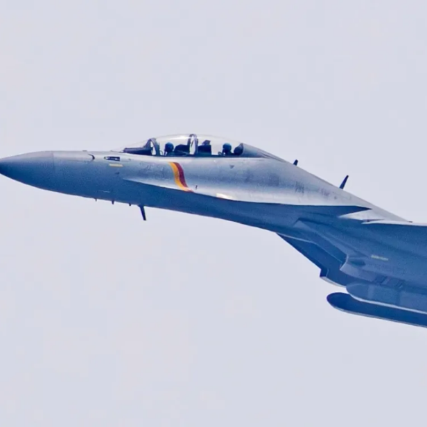  J-15DT 