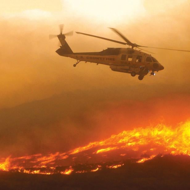 Ein Firehawk-Hubschrauber (Symbolbild)
