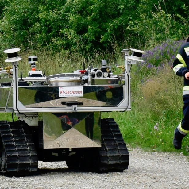 Der KI-Sec-Assist Roboter im Einsatz.