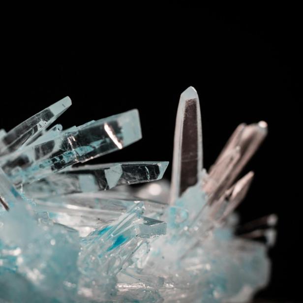 Der Kristall aus Strontium, Eisen und Kobalt hat die besondere Eigenschaft, dass er Sauerstoff auf- und wieder abgeben kann.