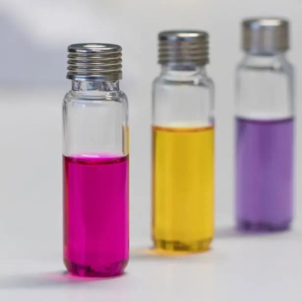 Die chemische Zusammensetzung pflanzlicher Wirkstoffe wird untersucht.