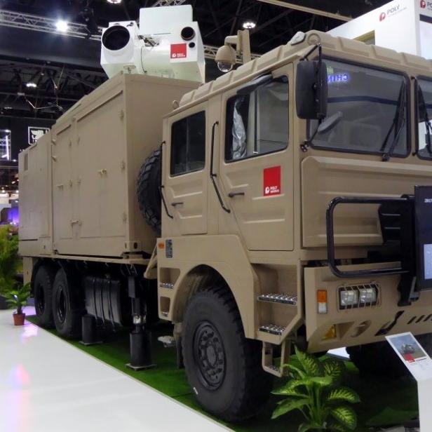 „Silent Hunter“ ausgestellt bei einer Rüstungsmesse.