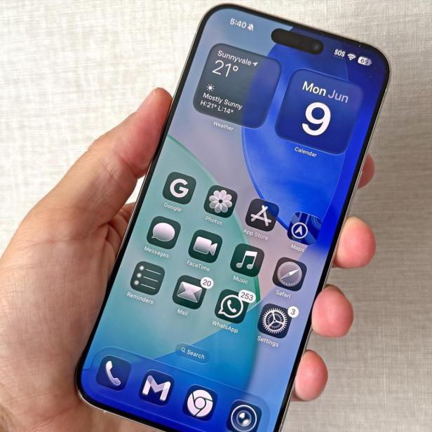 iOS 26: So dreht man am iPhone das neue Liquid-Glass-Design ab