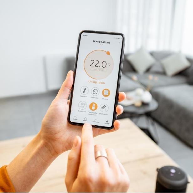 Smarte Thermostate lassen sich einfach über das Smartphone steuern.